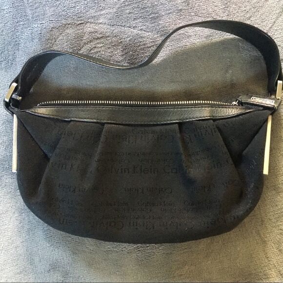 Calvin Klein handbag  - Picture 2 of 9